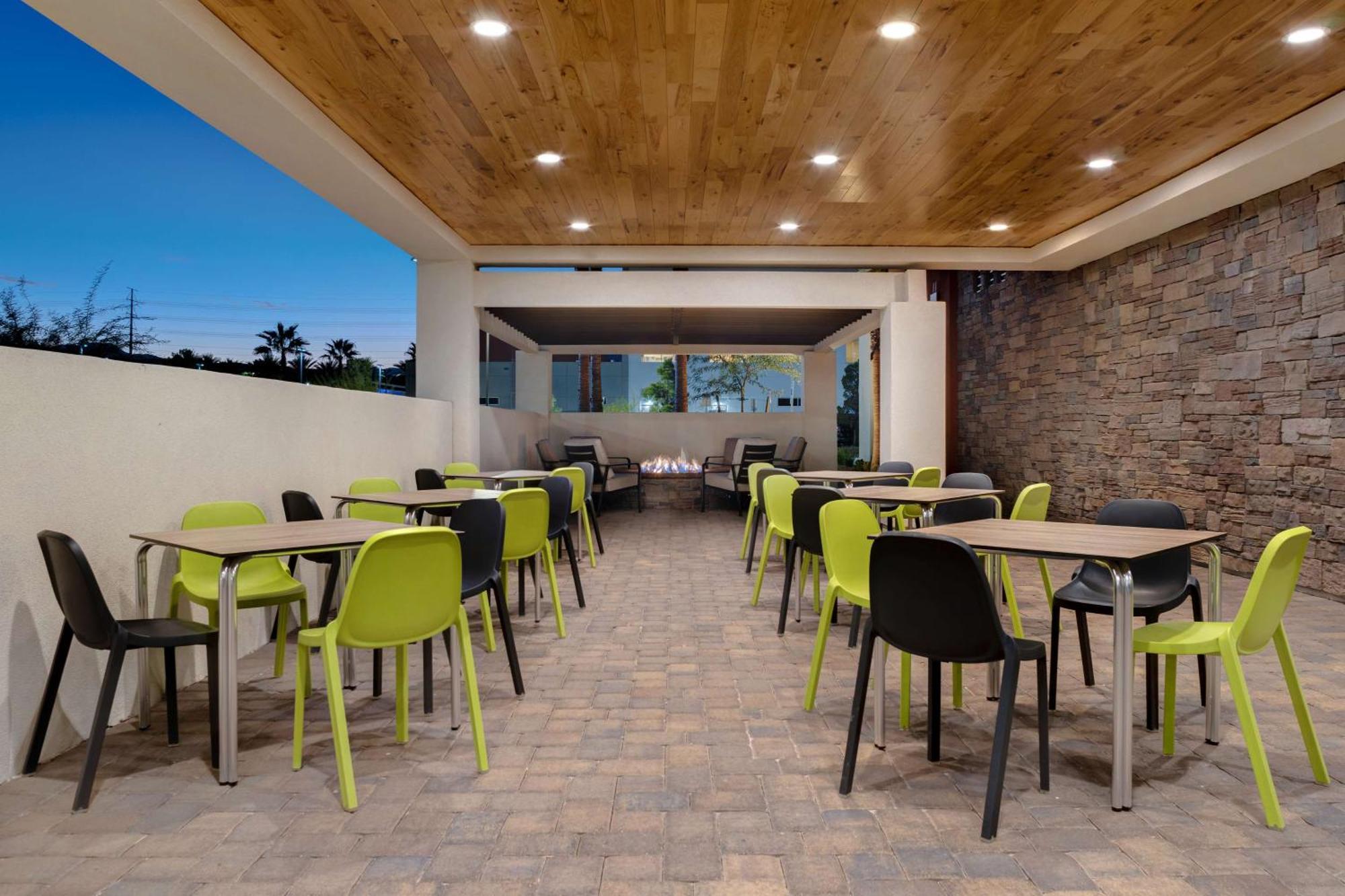 Home2 Suites By Hilton Las Vegas Southwest I-215 Curve Exterior foto